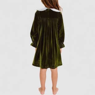 Petal-shaped neckline velvet girls' nightgown